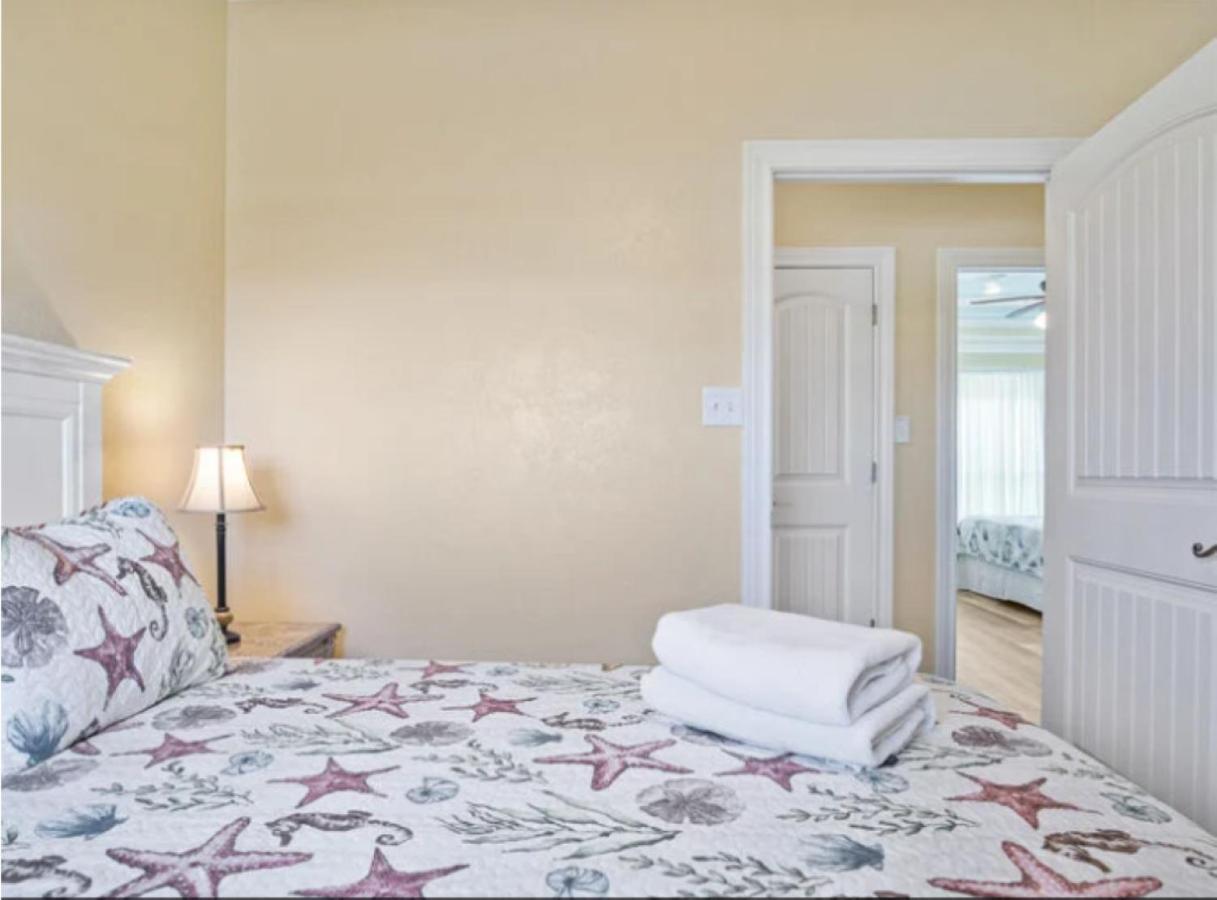 Fancy Nancy 2 Min Walk To Beach, Lyft, Pet-Friendly Bolivar Peninsula Exterior photo