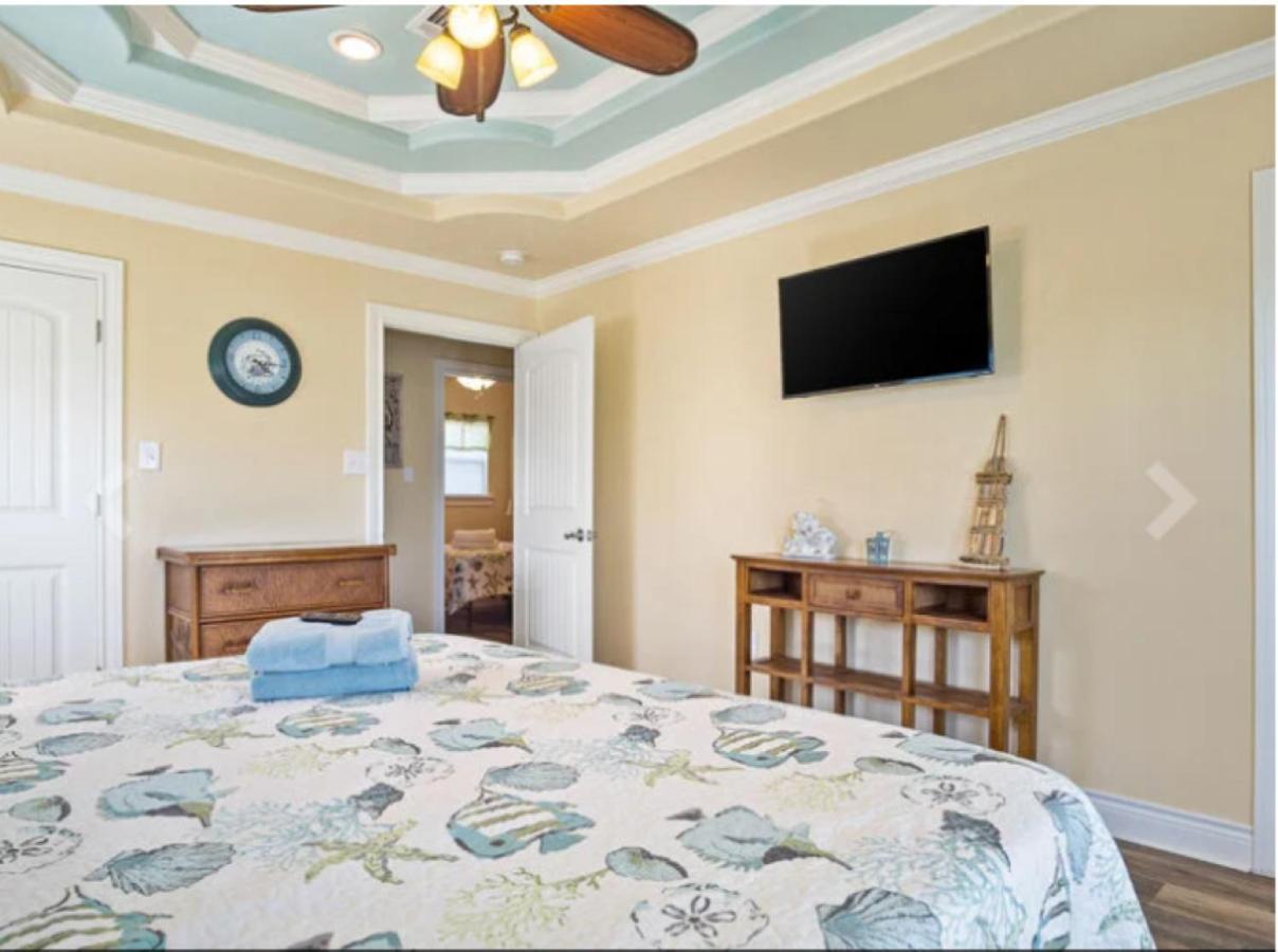 Fancy Nancy 2 Min Walk To Beach, Lyft, Pet-Friendly Bolivar Peninsula Exterior photo