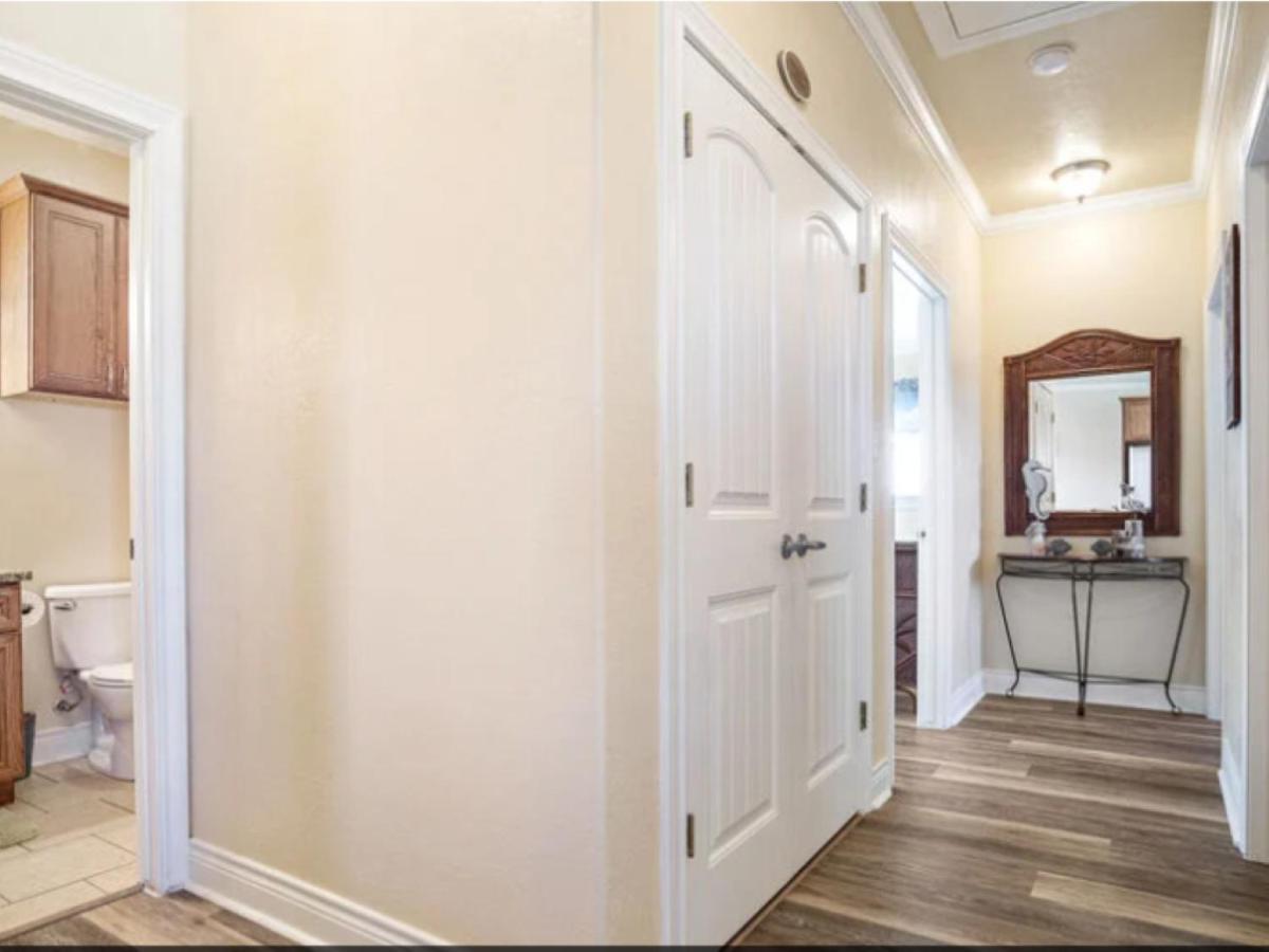 Fancy Nancy 2 Min Walk To Beach, Lyft, Pet-Friendly Bolivar Peninsula Exterior photo