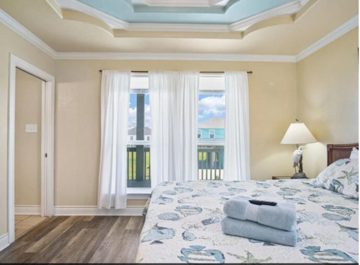 Fancy Nancy 2 Min Walk To Beach, Lyft, Pet-Friendly Bolivar Peninsula Exterior photo