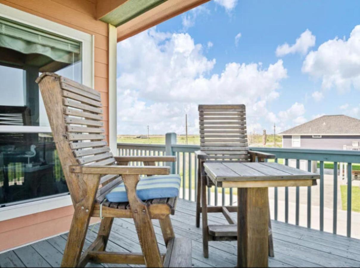 Fancy Nancy 2 Min Walk To Beach, Lyft, Pet-Friendly Bolivar Peninsula Exterior photo